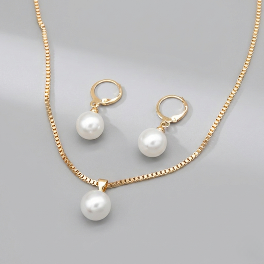 Conjunto de 3 Adições Elegantes de Imitação de Pérola - Colar, Brincos e Anel Coordenados para Adolescentes, Ideal para Celebrações, Natal e Eventos Especiais, Presente Perfeito para Familiares e Amigos, Presente de Aniversário, Para Adolescentes