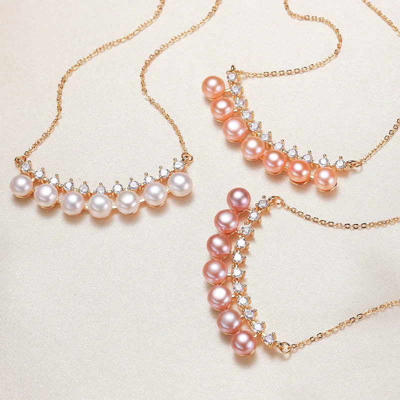Lustre Pearl Pendant Necklace