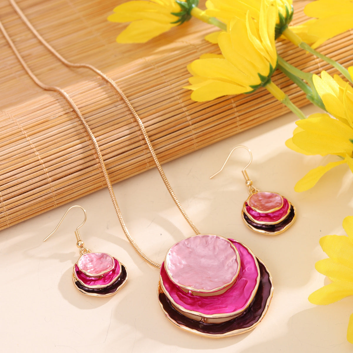 CRING COCO Conjunto de Joias Boémias de 3 Camadas Redondas em Liga de Zinco Esmaltada - Presente Elegante para Mulheres para o Dia dos Namorados, Festas e Feriados, Inclui Colar e Brincos, Joias de Festa|Estilo Boémio|Joias em Liga de Zinco